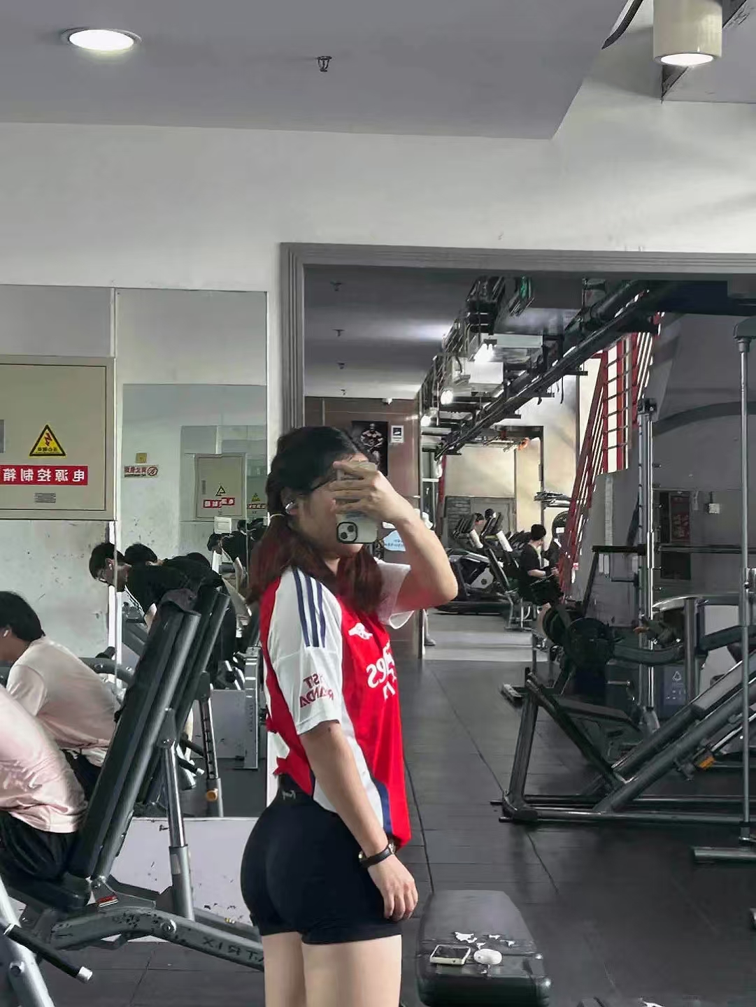 考完期末终于回到健身房了耶(*^▽^*)